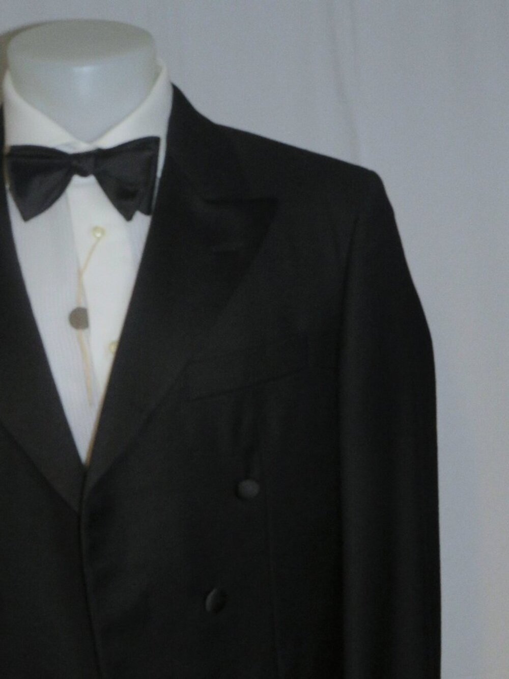 Brooks Brothers Golden Fleece Madison Saxxon Solid Black Tailcoat Tuxedo 41L NWT